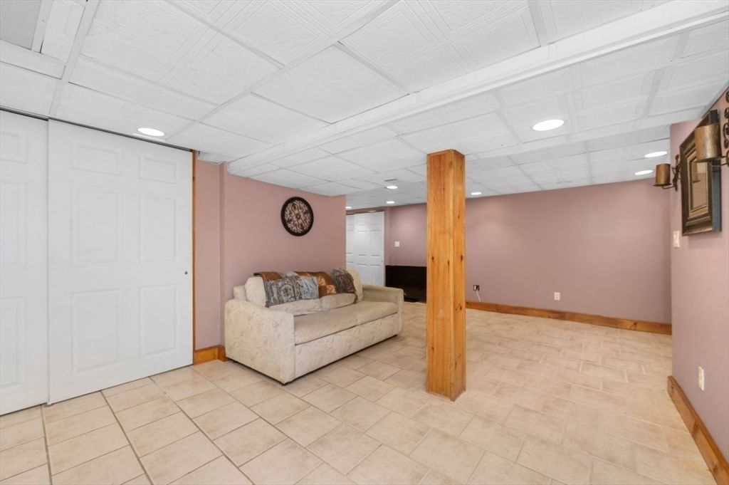 24 Sylvia Street Lynn — Photo 18 of 29