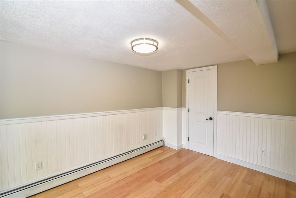 5 Boardman #5 Newburyport — Photo 15 of 28
