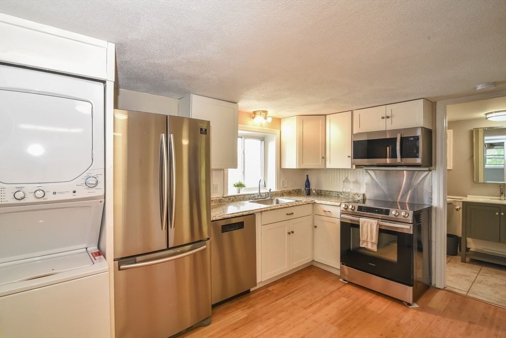 5 Boardman #5 Newburyport — Photo 8 of 28