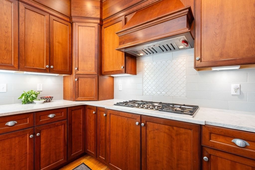 69 Nixon Rd Framingham — Photo 11 of 20