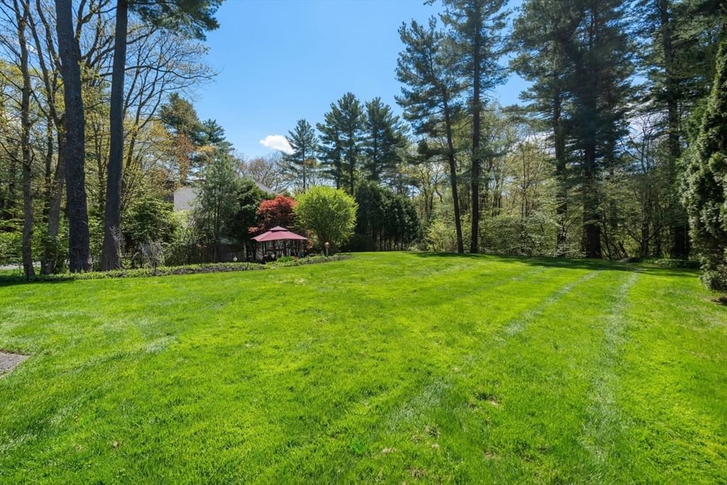 69 Nixon Rd Framingham — Photo 18 of 20