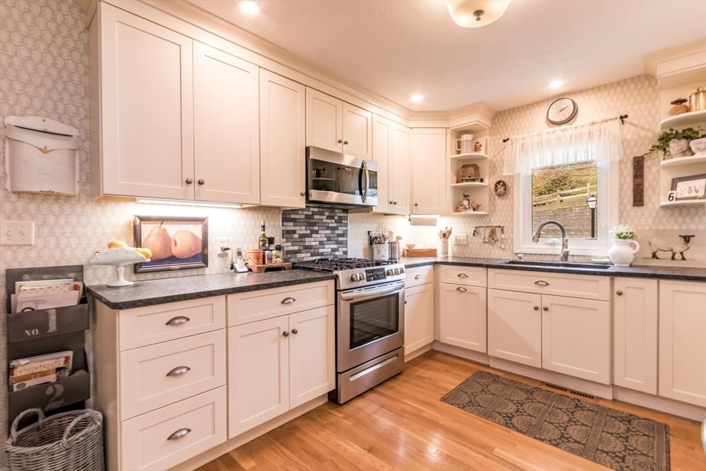 6 Aspen Rd #6 Bourne — Photo 15 of 40