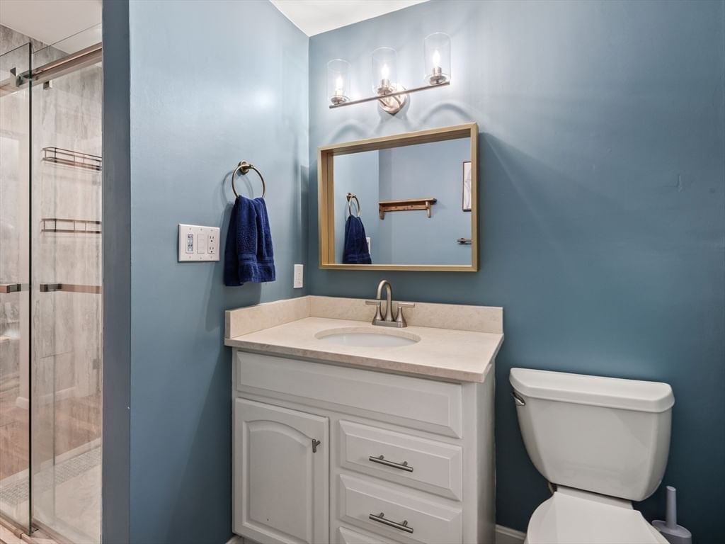 65 Briarcliff Ln, Holliston, MA 01746 photo 5