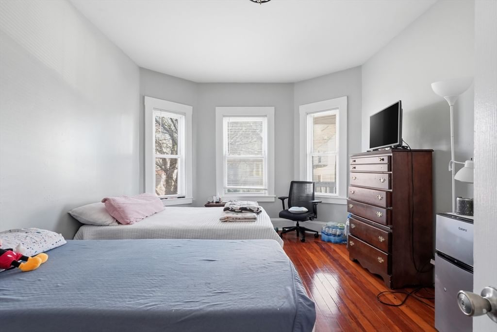 1661 North Shore Rd Revere — Photo 13 of 42