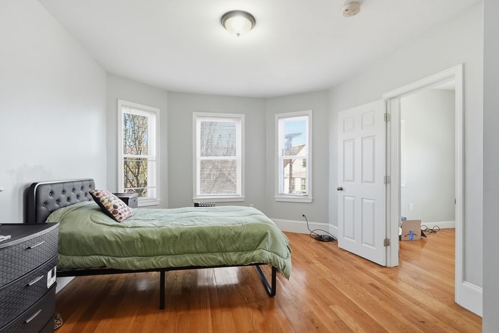 1661 North Shore Rd Revere — Photo 17 of 42