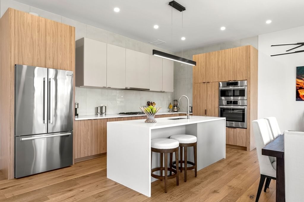 165 River St #2 Waltham — Photo 8 of 42
