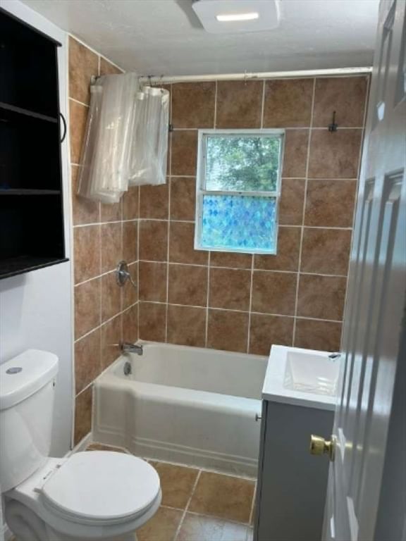 98 Cross St Southbridge — Photo 11 of 20
