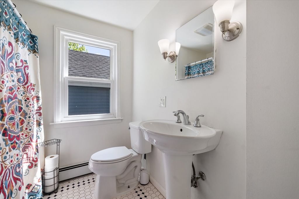 376 Pleasant St, Paxton, MA 01612 photo 5