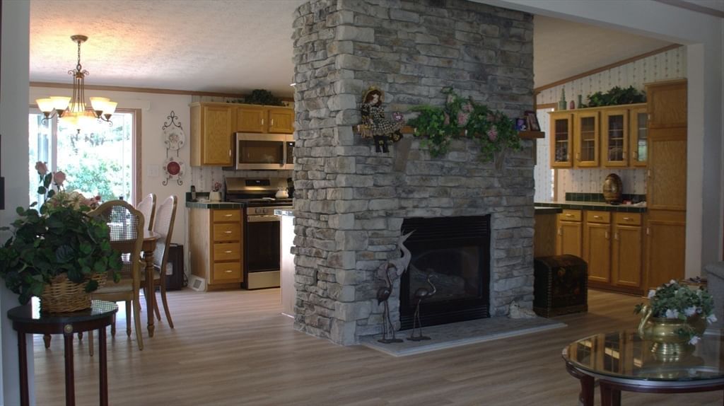 20 Deer Run, Brookfield, MA 01506 photo 3