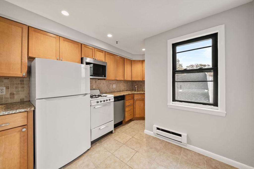26 Commonwealth Ter #19 Boston — Photo 11 of 23