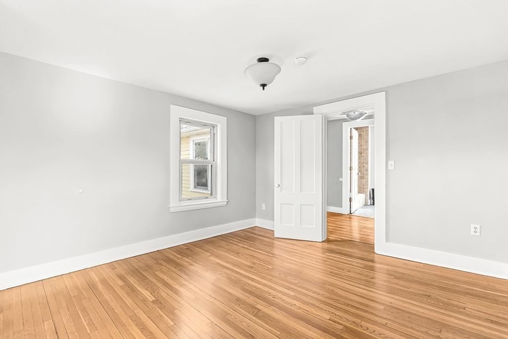 53 Lake Street Winchester — Photo 33 of 42
