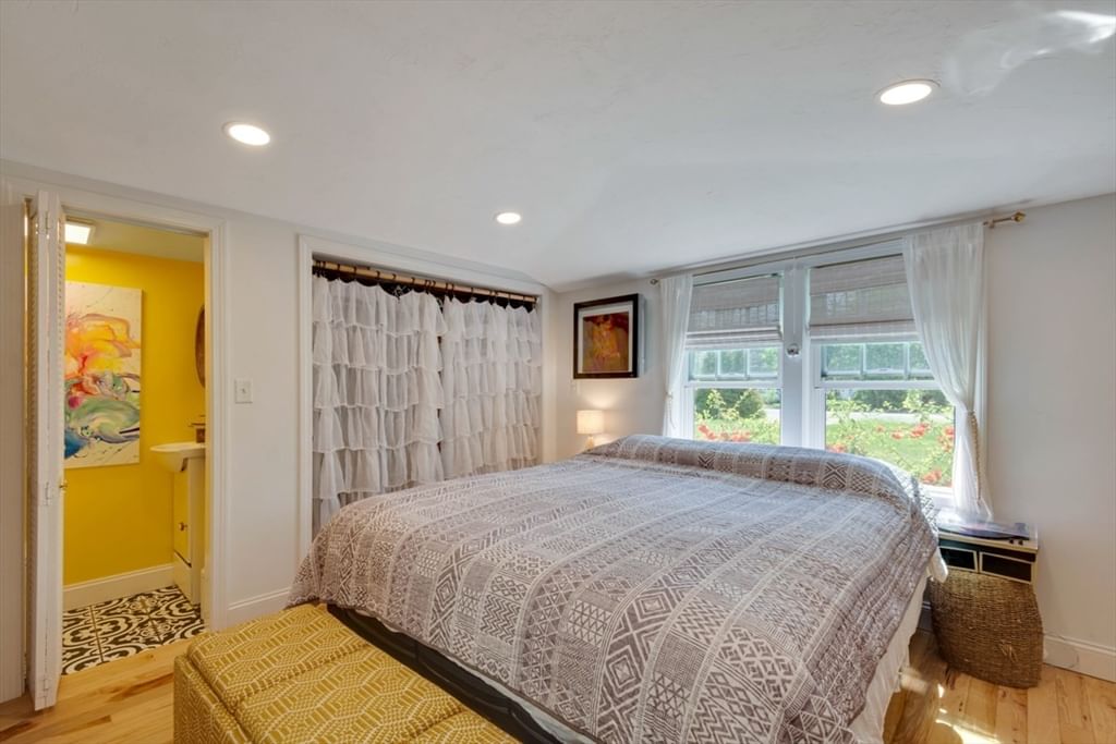 1028 Ocean Street Marshfield — Photo 17 of 42