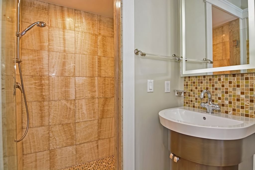 91 University Rd #2 Brookline — Photo 10 of 39
