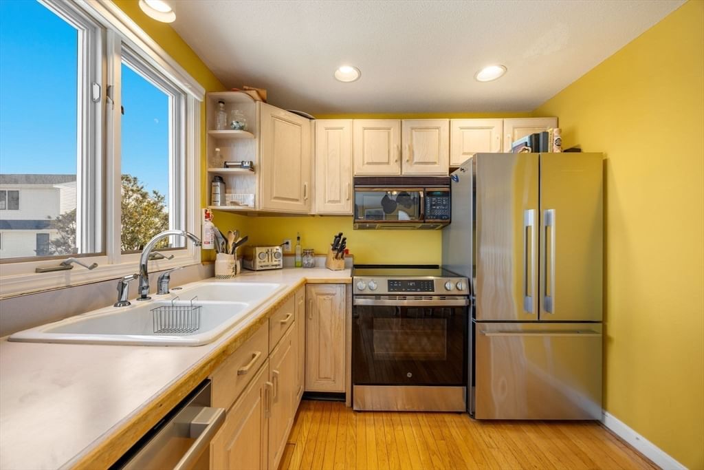 45 Almy Ave Sandwich — Photo 11 of 38