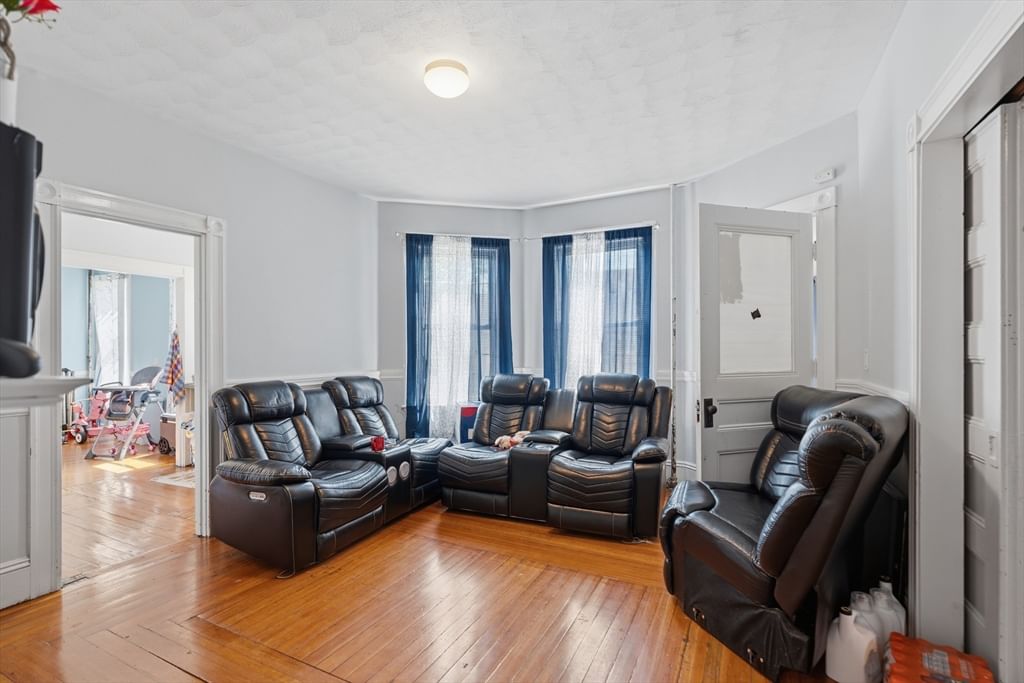 35-37 Park St Lynn — Photo 16 of 42