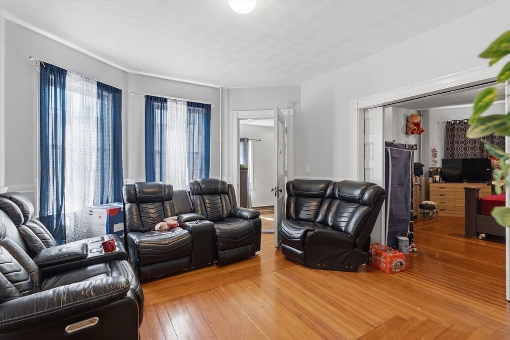 35-37 Park St Lynn — Photo 17 of 42