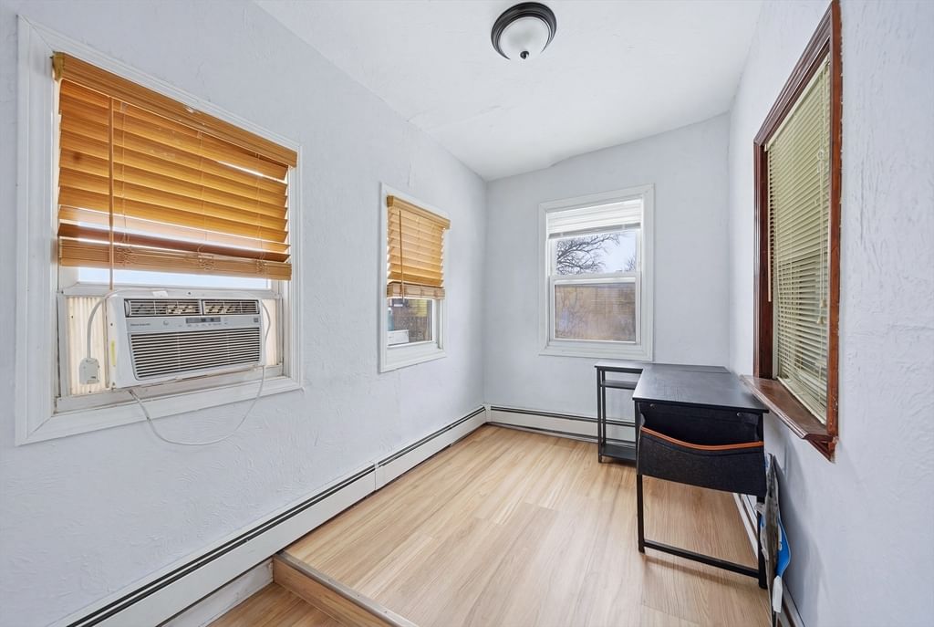 100 Nightingale St, Boston, MA Photo #8