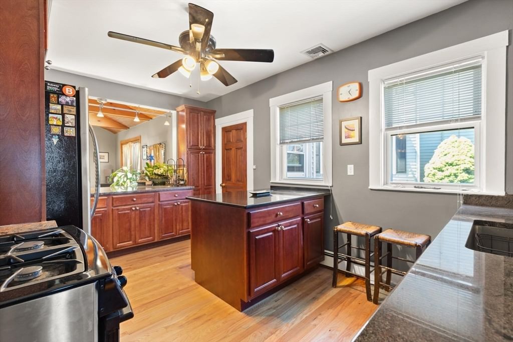 42 Freeman Ave, Everett, MA Photo #13