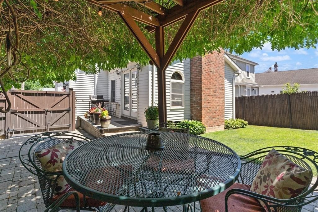 42 Freeman Ave, Everett, MA Photo #35