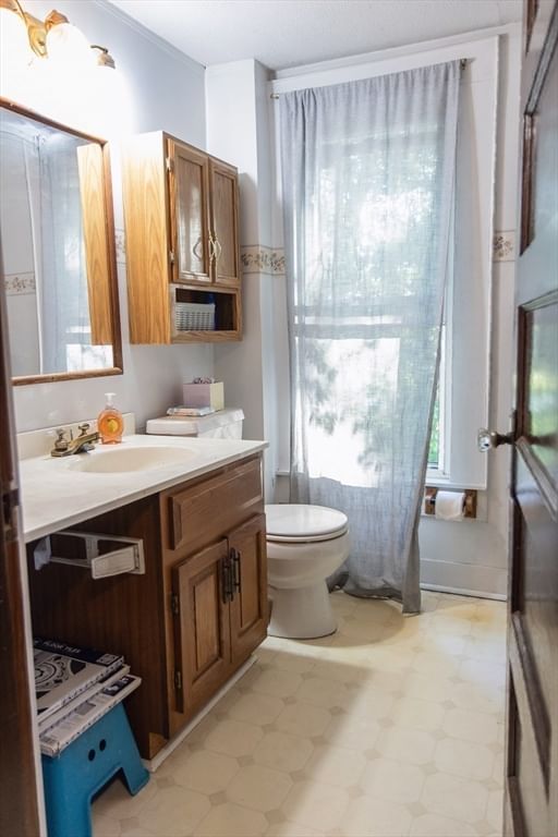 74 Gates Ave, East Longmeadow, MA Photo #32