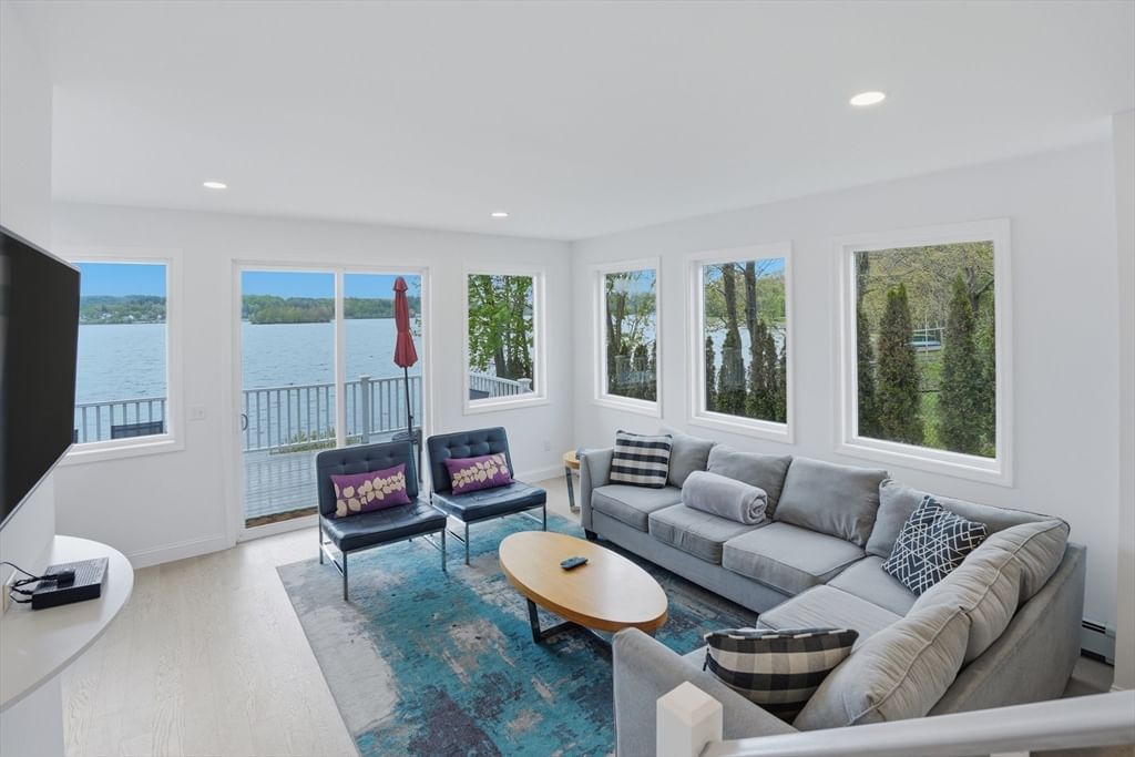 233 Narragansett Ave, Lanesborough, MA 01237 photo 3