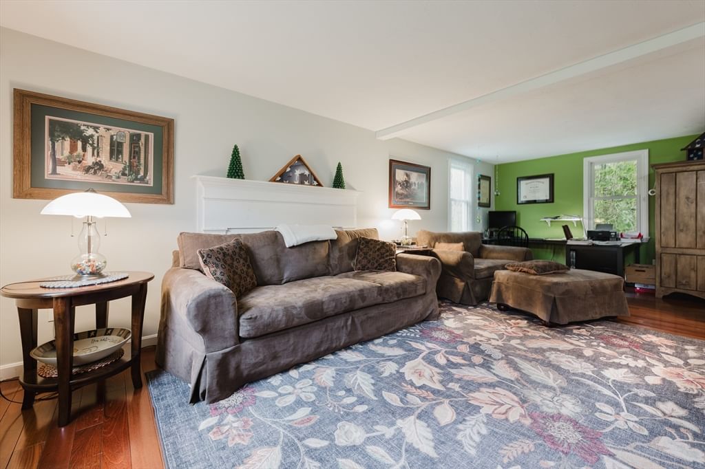 6 Michelle Lane, Mattapoisett, MA 02739 photo 3