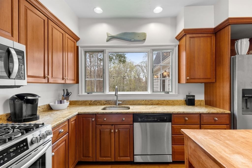 684 Country Way Scituate — Photo 19 of 40