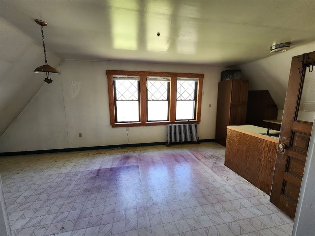 31 Buena Vista Plz Springfield — Photo 40 of 42