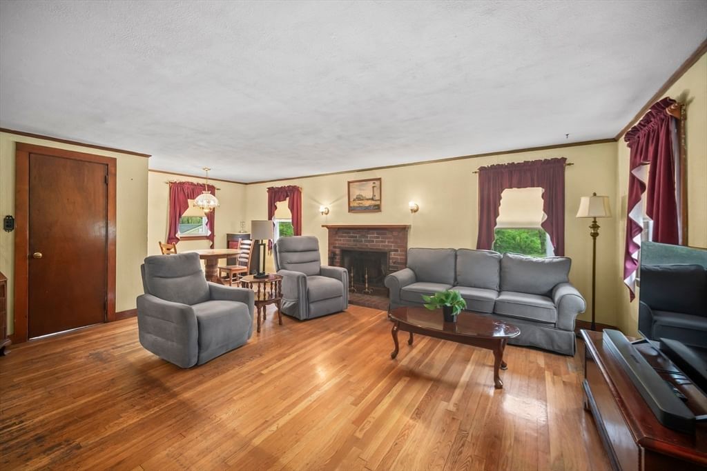 105 Ann Vinal Rd Scituate — Photo 11 of 26