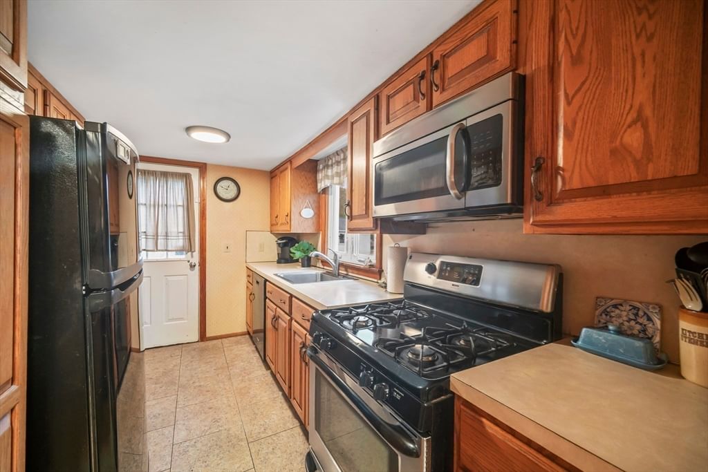 105 Ann Vinal Rd Scituate — Photo 16 of 26