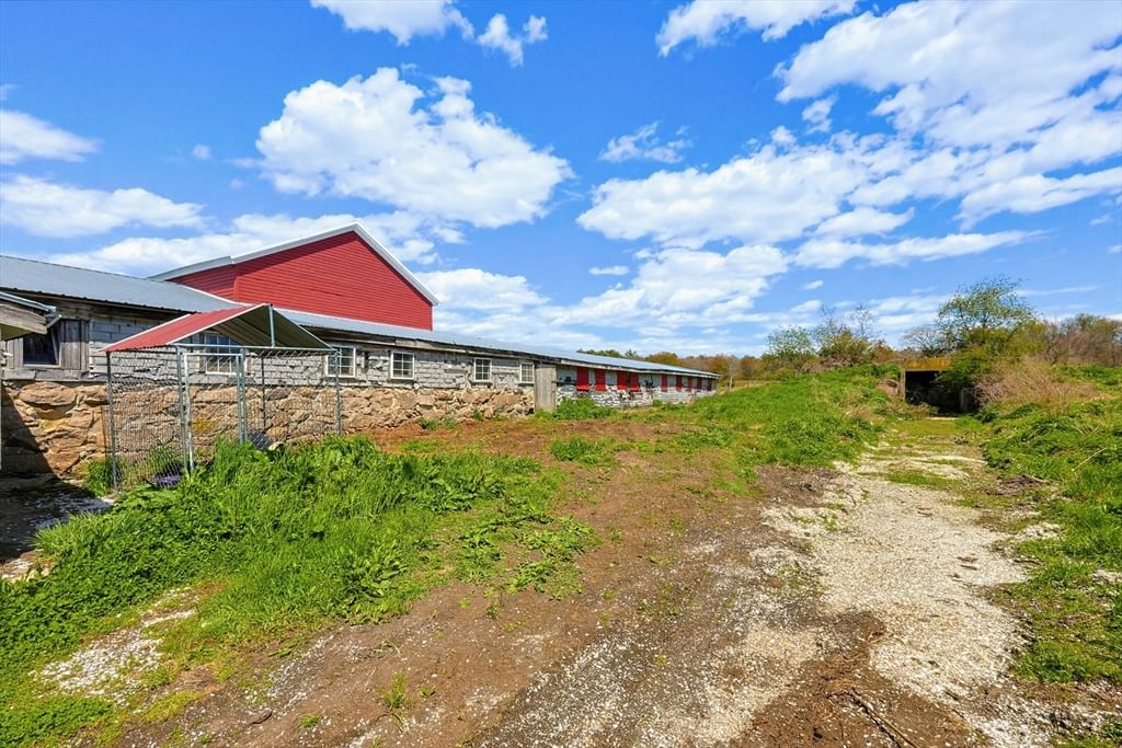 272 Pine Hill Rd Westport — Photo 39 of 41