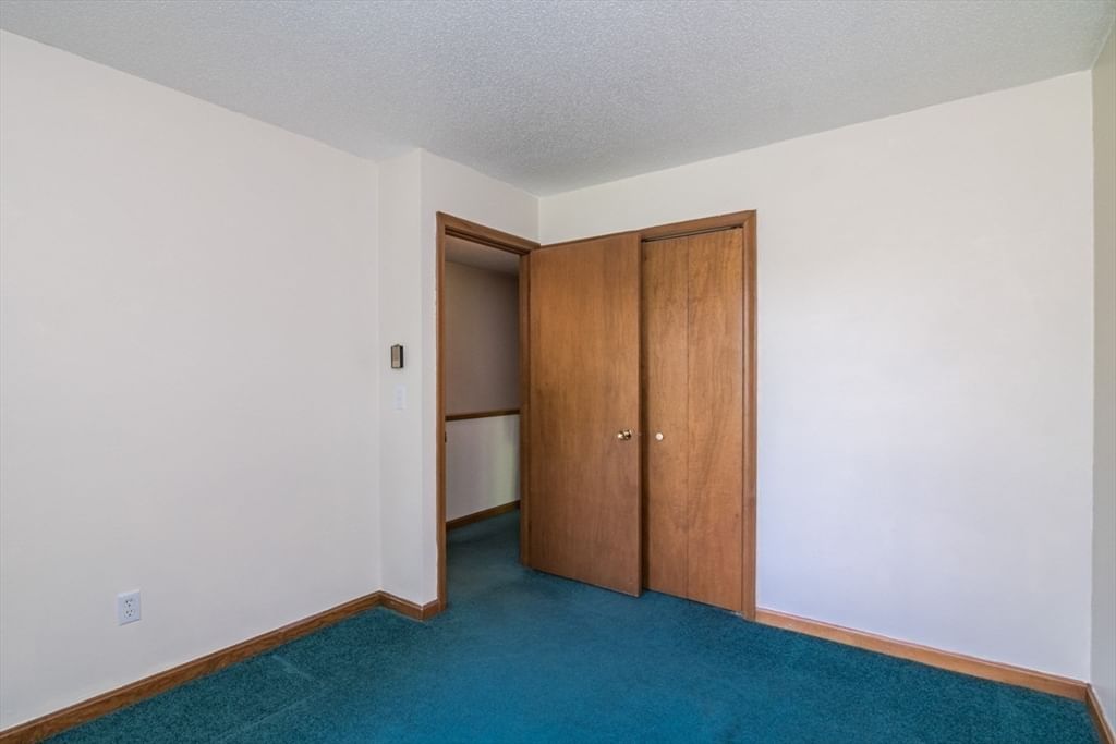 10 Walnut St #10 Montague — Photo 21 of 37