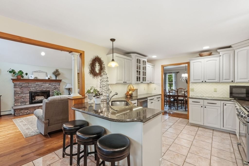 12 Chesterfield Rd, Westhampton, MA 01027 photo 2