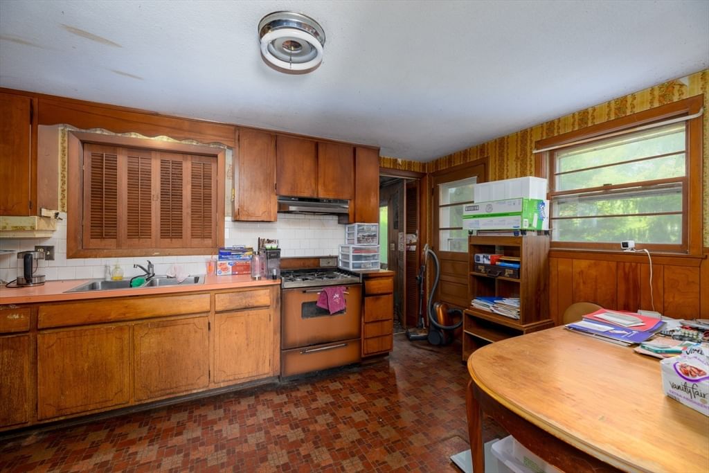 44 Fort Meadow Drive Hudson — Photo 10 of 18