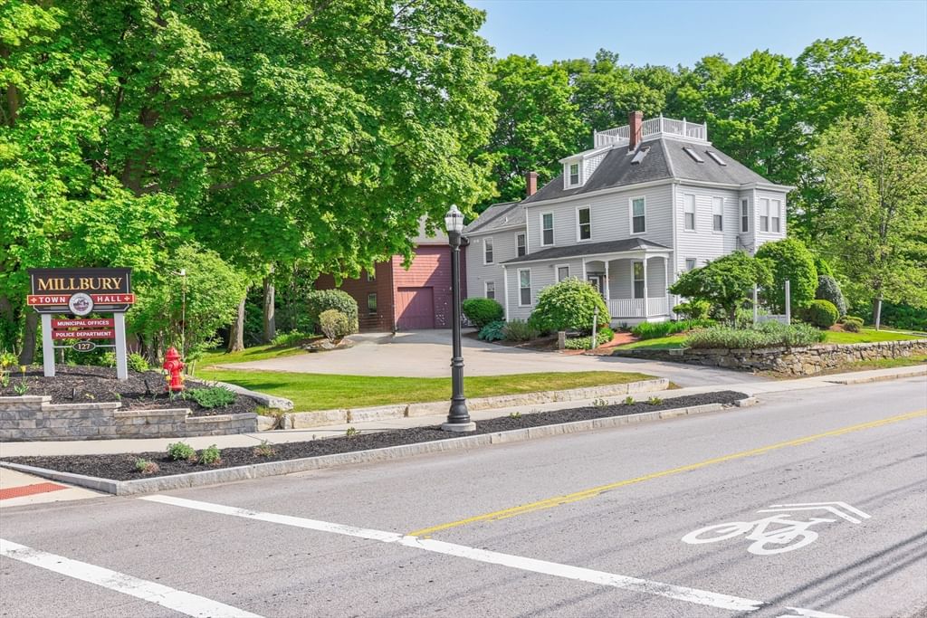 131-133 Elm St., Millbury, MA 01527 photo 2