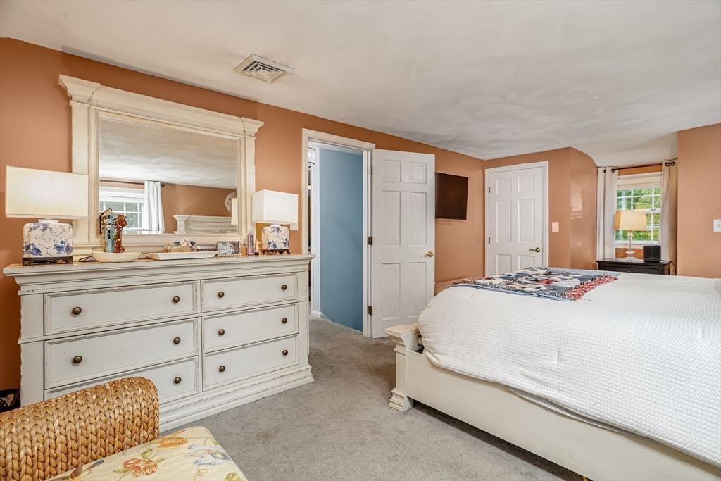 190 Wyndridge Circle, Pelham, NH 03076 photo 4