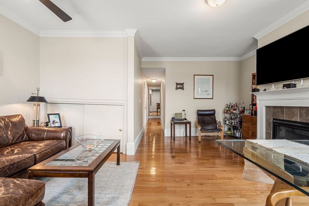 172 Dorchester St #3 Boston — Photo 8 of 24
