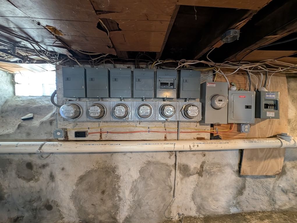 131 Thomas St Fall River — Photo 31 of 35