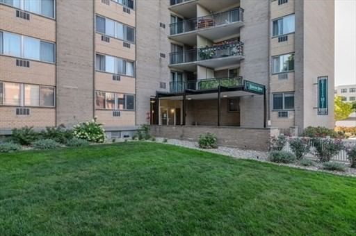 1025 Hancock St #2P Quincy — Photo 19 of 26