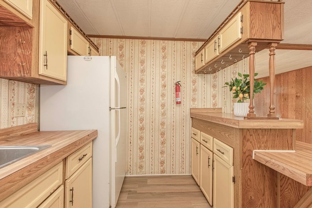 39 Friendship Drive West Bridgewater — Photo 12 of 29