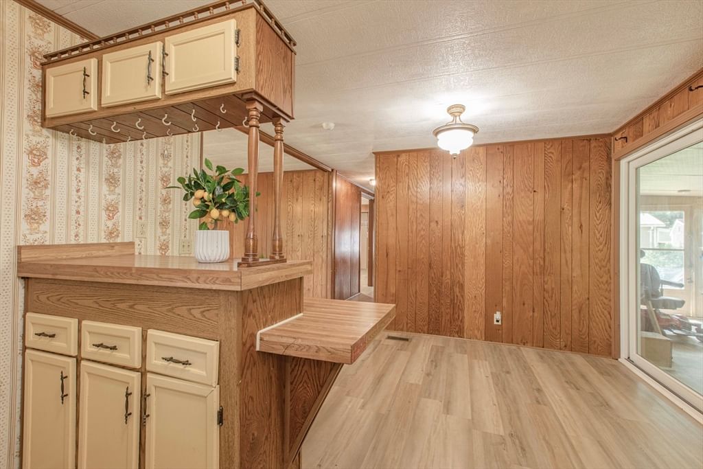 39 Friendship Drive West Bridgewater — Photo 15 of 29