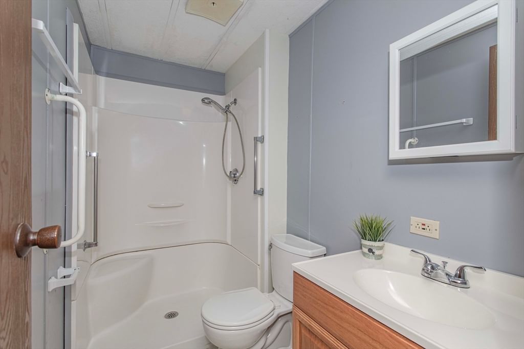 39 Friendship Drive West Bridgewater — Photo 24 of 29