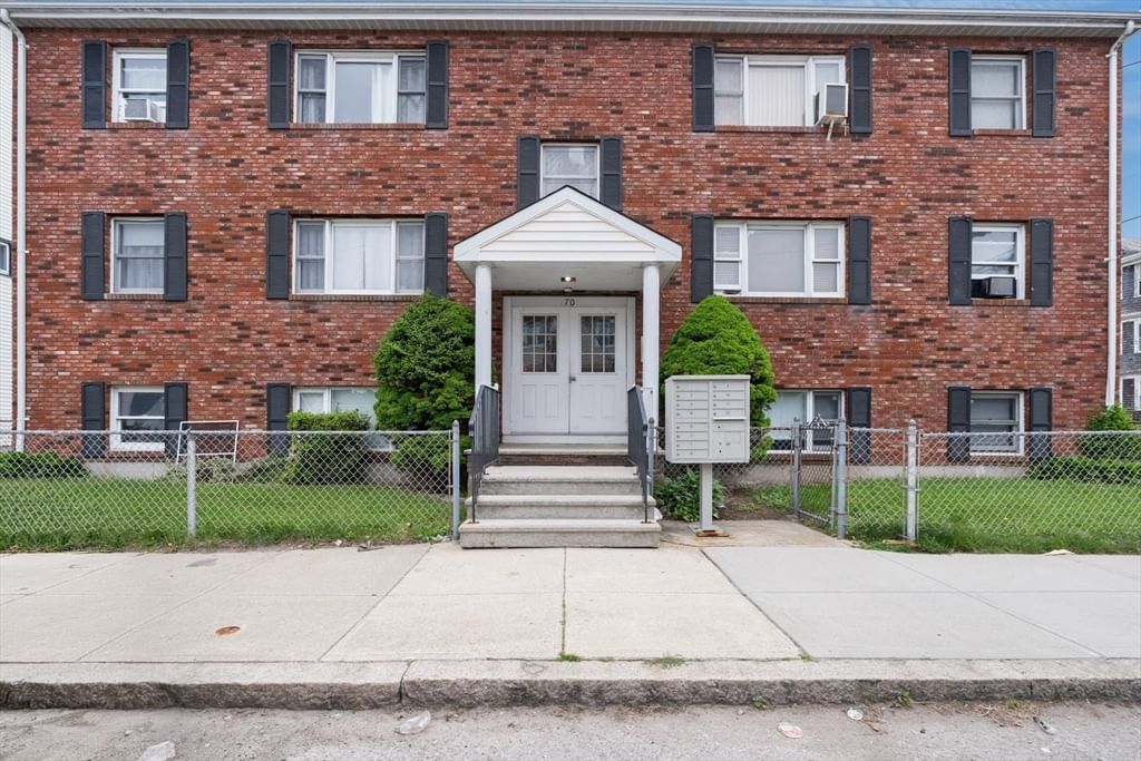 70 North Court #f Fall River — Photo 18 of 20
