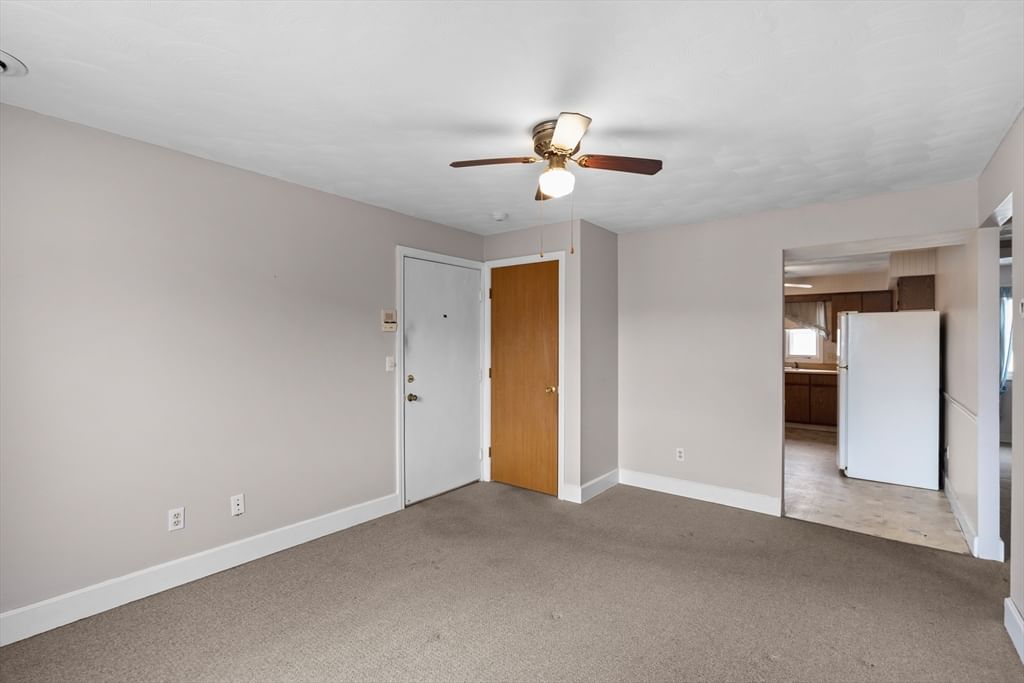 70 North Court #f Fall River — Photo 3 of 20