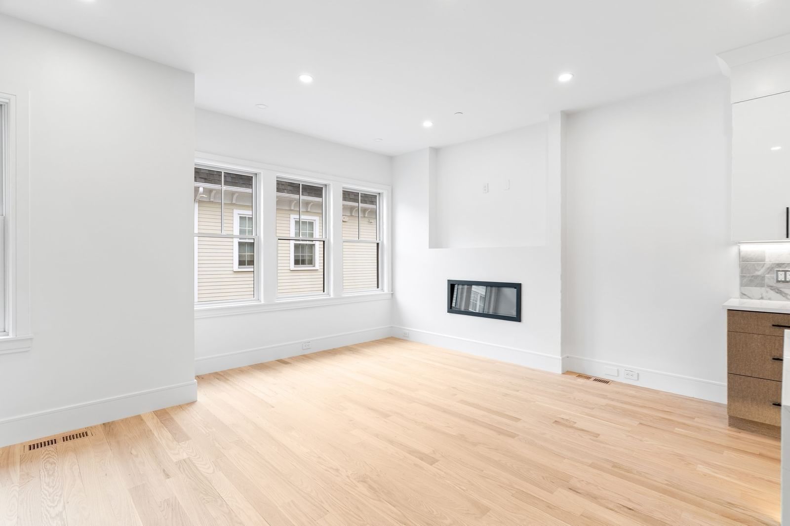 143 Tremont St #143-5 Boston — Photo 2 of 24