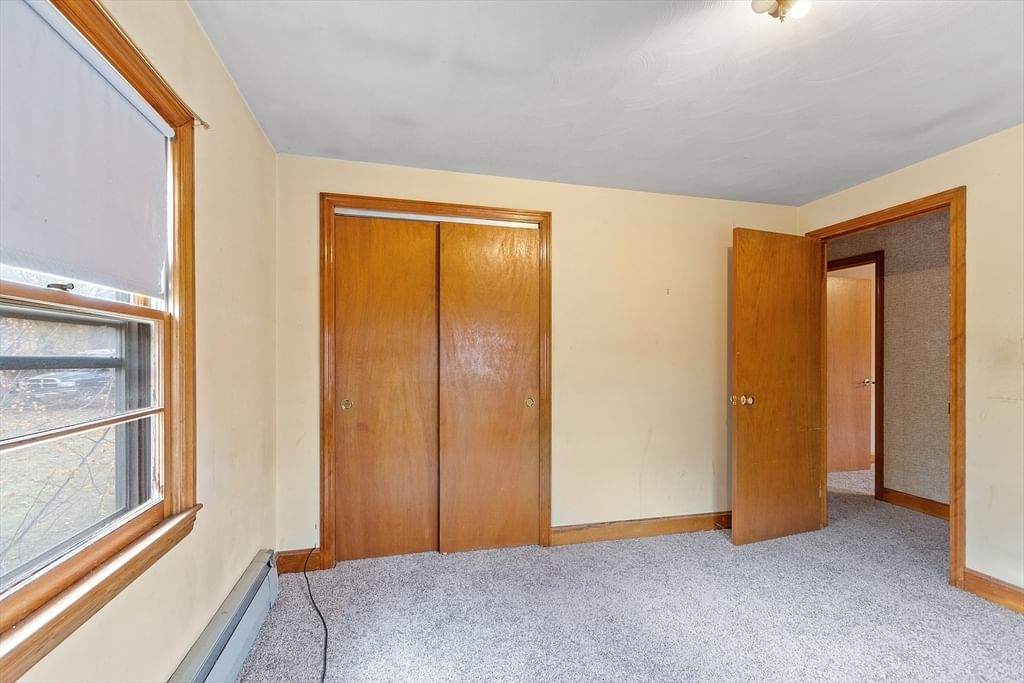 1064 Lakeview Ave Dracut — Photo 11 of 30