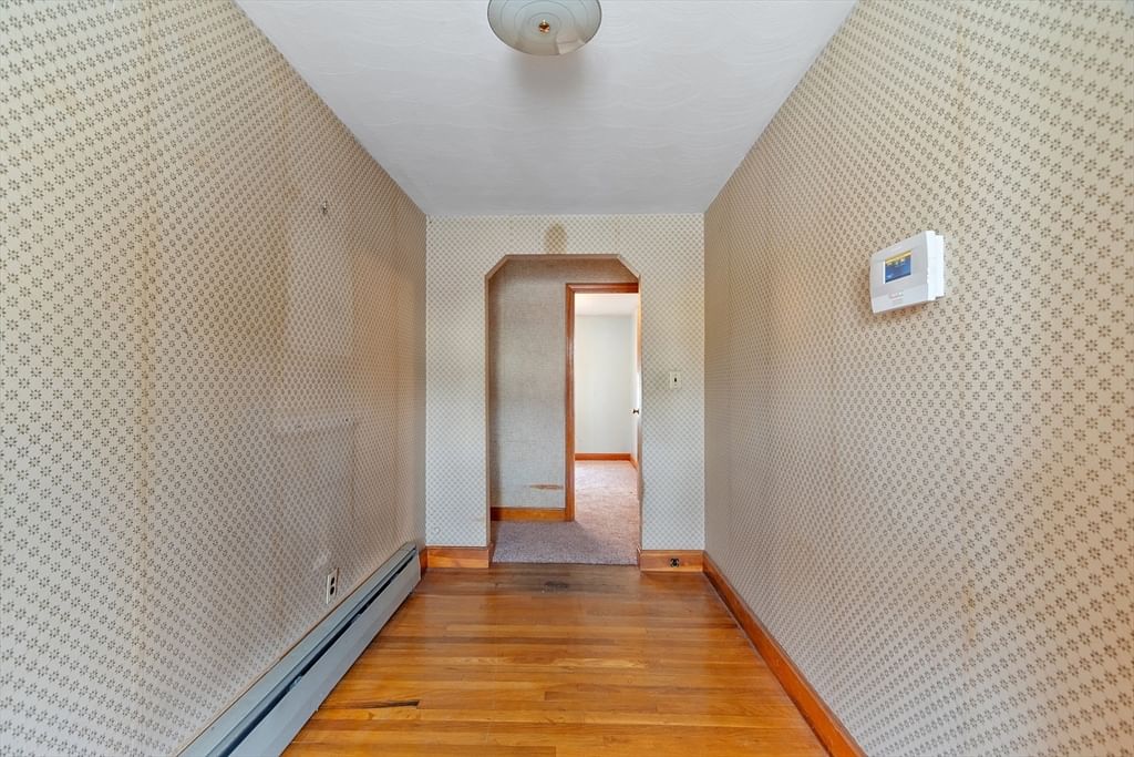 1064 Lakeview Ave Dracut — Photo 20 of 30
