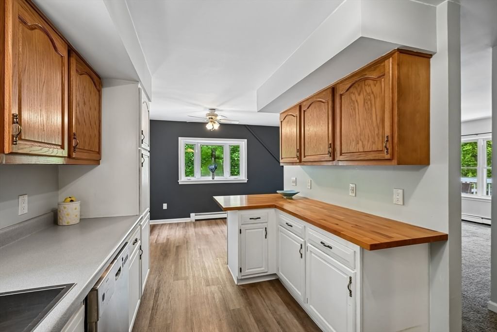 65 S Row Rd Lunenburg — Photo 11 of 42