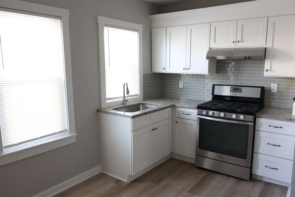392-394 Shaw St New Bedford — Photo 17 of 27