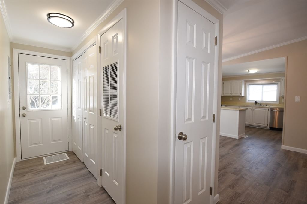 6 Canterbury Lane Rockland — Photo 10 of 20